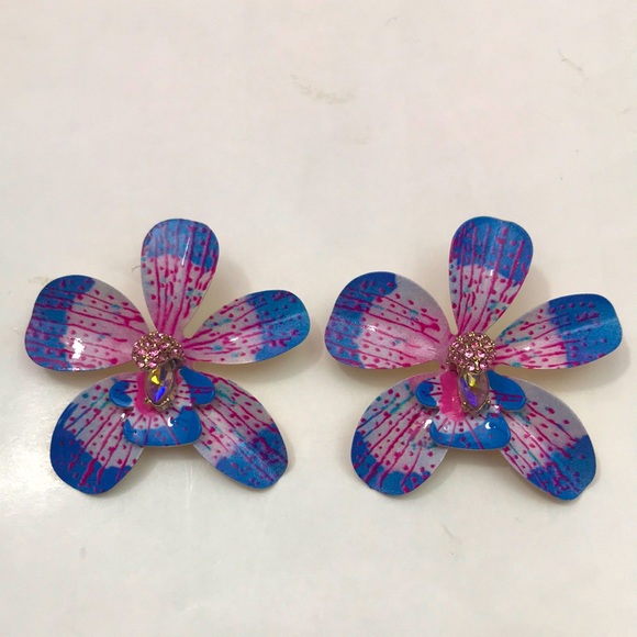 Betsey Johnson flower earrings, L, NIB - Picture 2 of 7